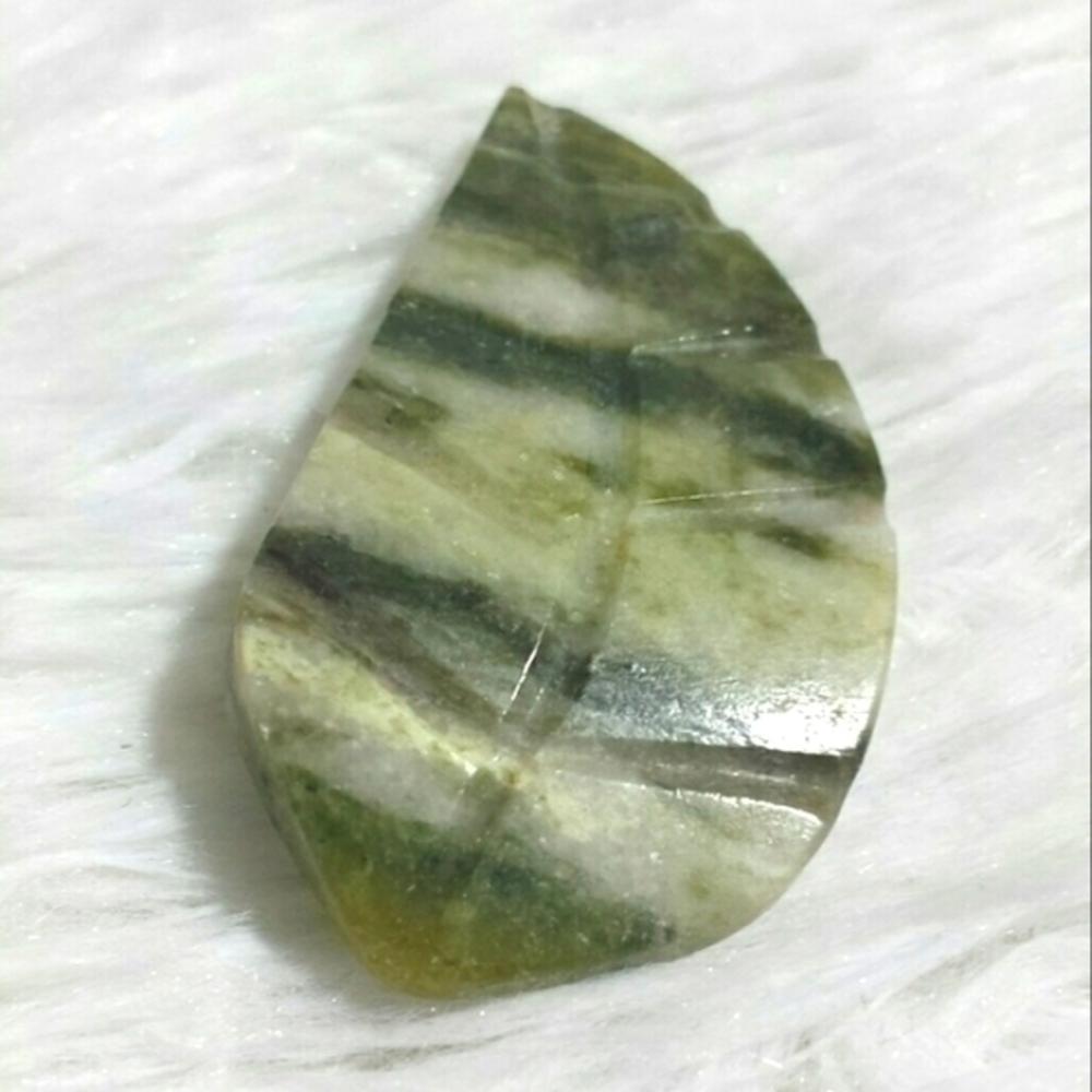 Vintage Jaded Marble Scored Leaf Brooch Pin